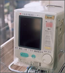 手術患者用の監視モニター